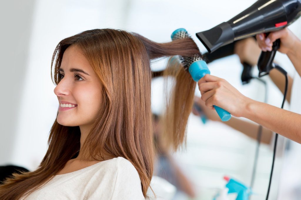 1600x1200 richtig haare foehnen e1749133519428